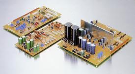 音響用コンデンサーなどのパーツを採用した回路基板ル